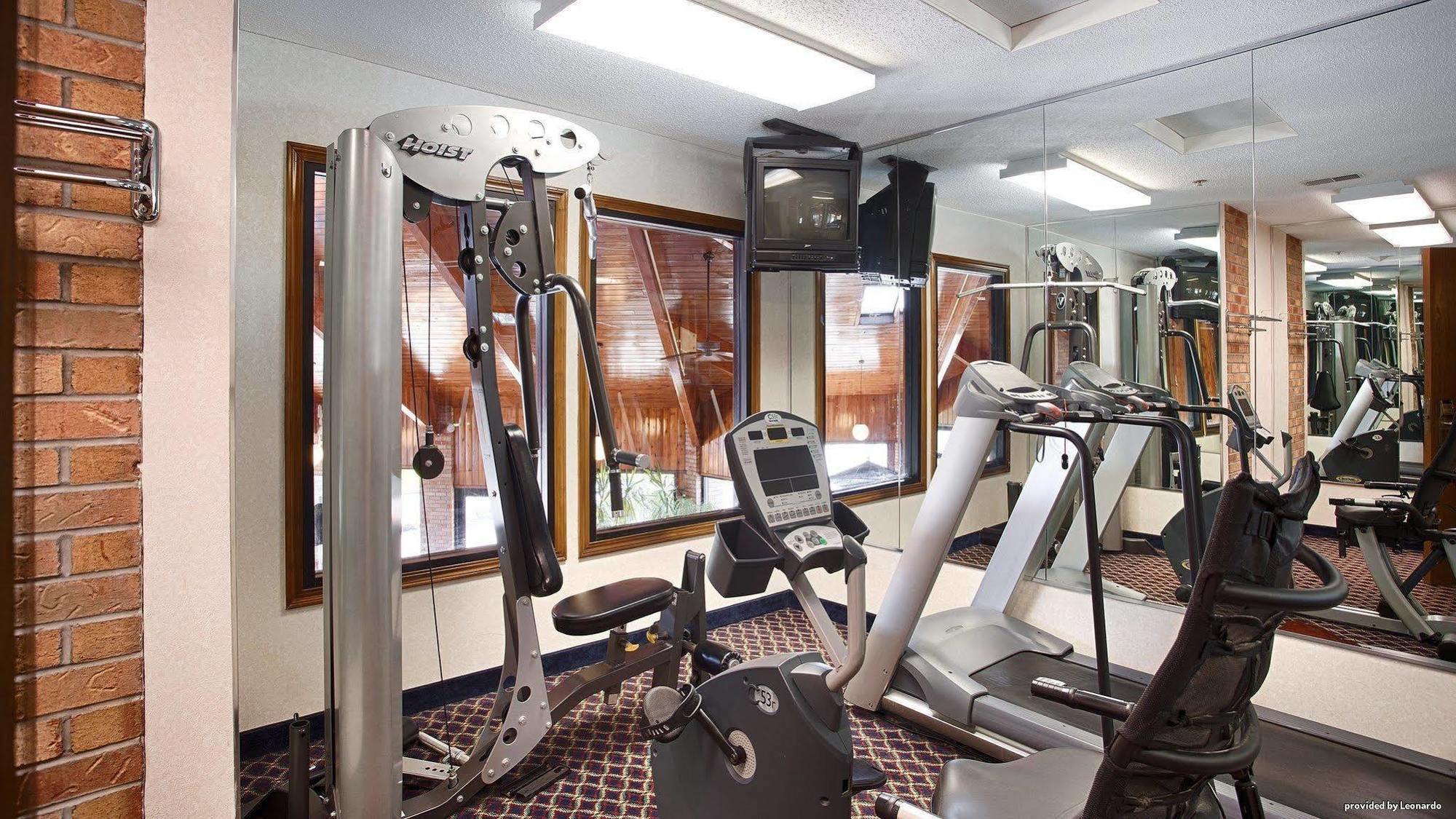 Park Inn By Radisson Гроув Сити Екстериор снимка